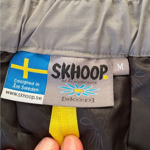 Size medium gray Skhoop skirt with embroidery - Picture 4 of 6